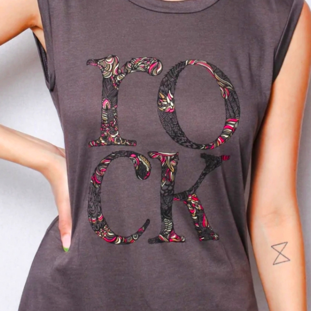 Paisley ROCK Tee... Rachel Roy... NWt